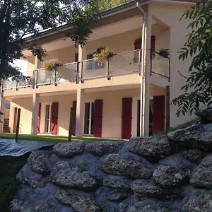chambres-dhotes-le-mas-de-servant.hotels-rhonealpes.com/
